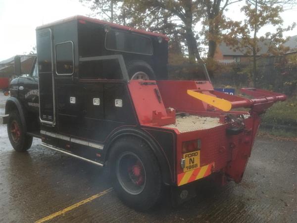 1966 FORD N series Recovery truvk 1966 FORD N series Recovery truvk