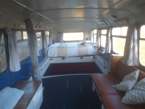 1980; Bristol Vr  Glamping bus