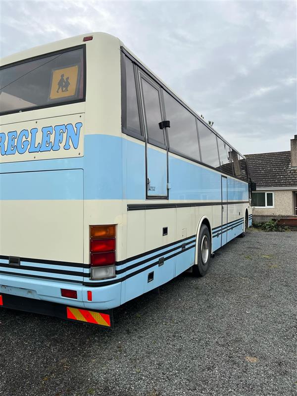 1997 Volvo B10m, Mark 4, 6 speed manual,  Caetano Algarve, in excellent condition 