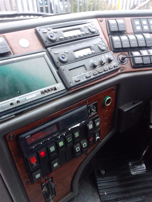 2006 Bova Futura, Daf engine, 6 speed manual gearbox 2006 Bova Futura, Daf engine, 6 speed manual gearbox