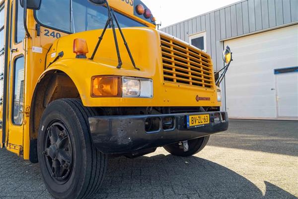 1998 International Harvester School bus located in Holland 1998 International Harvester School bus located in Holland