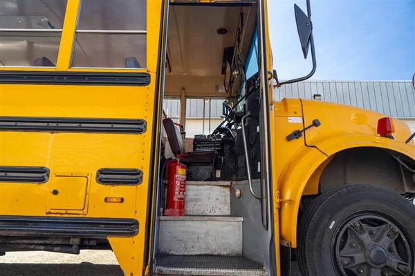 1998 International Harvester School bus located in Holland 1998 International Harvester School bus located in Holland