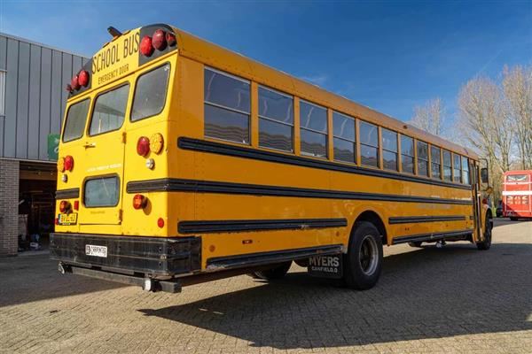 1998 International Harvester School bus located in Holland 1998 International Harvester School bus located in Holland