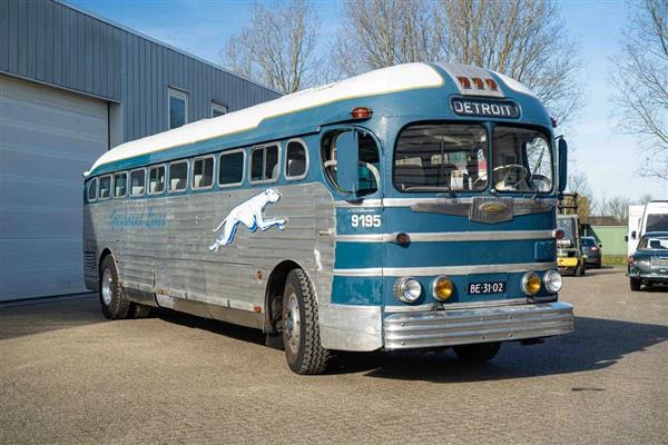 1948 Greyhound Silversides bus 1948 Greyhound Silversides bus